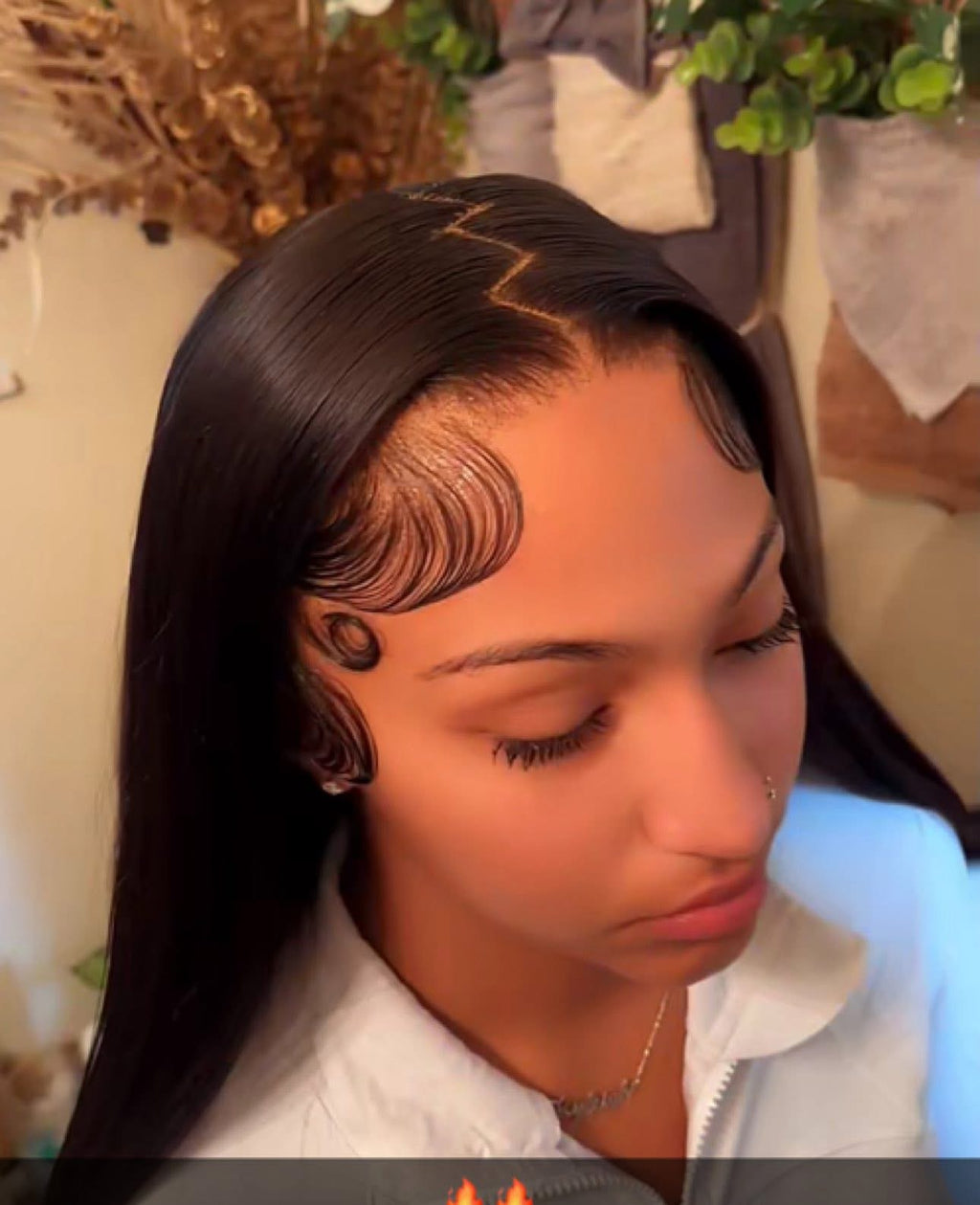 STRAIGHT FRONTAL WIG