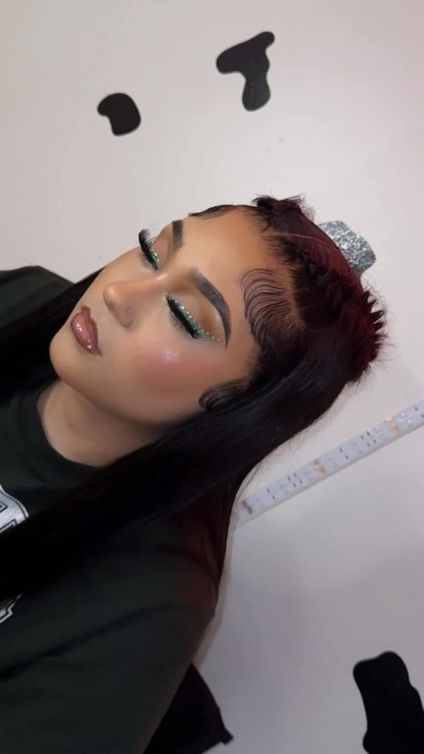 STRAIGHT FRONTAL WIG